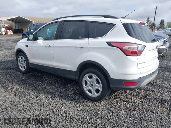 2018 Ford Escape SE with VIN 1FMCU9GD8JUB45369, listed as a IAAI auction lot 41718608 with 91,616 mi miles. Bid and sale history available at carsss.com. Image 3.