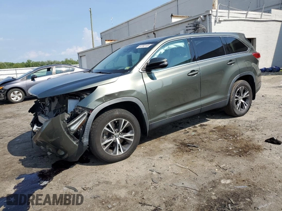 2019 Toyota Highlander LE with VIN 5TDBZRFH7KS711954, listed as a Copart auction lot 62260155 with 51,326 mi miles and Salvage title. Bid and sale history available at DreamBid. Image 1.