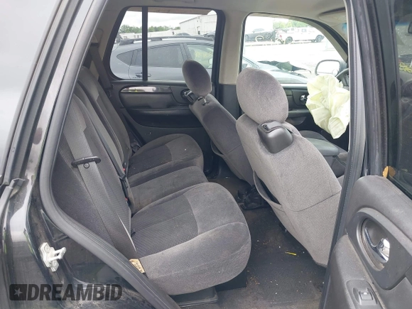2007 GMC Envoy SLE z VIN 1GKDT13S572230938, wystawiony jako IAAI lot #42301263 z przebiegiem 184 929 mil mil oraz . Historia ofert i sprzedaży dostępna na DreamBid. Obrazek 8.