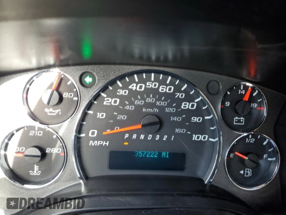 2009 GMC Savana Cargo Van with VIN 1GTFG15X091107882, listed as a Copart auction lot 47825745 with 357,222 mi miles and Salvage Title. Bid and sale history available at carsss.com. Image 9.
