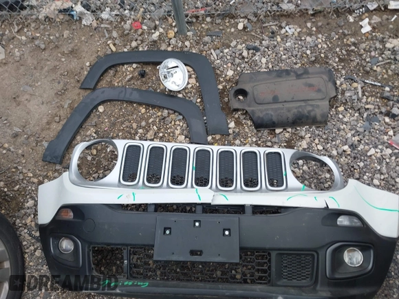 2018 Jeep Renegade Limited with VIN ZACCJADBXJPH47709, listed as a IAAI auction lot 41937185 with 61,456 mi miles and . Bid and sale history available at DreamBid. Image 12.
