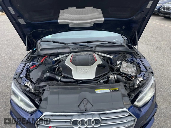 2018 Audi S5 Premium Plus z VIN WAUP4AF50JA008006, wystawiony jako Copart lot #58092055 z przebiegiem 134 205 mil mil oraz Czysty tytuł • Clean title. Historia ofert i sprzedaży dostępna na DreamBid. Obrazek 8.