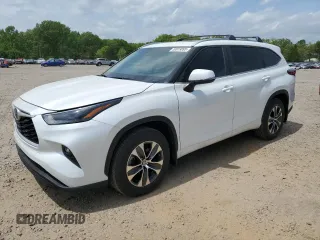 2024 Toyota Highlander LE z VIN 5TDKDRAH1RS534978, wystawiony jako Copart lot #53919895 z przebiegiem 9 979 mil mil oraz Czysty tytuł • Clean title. Historia ofert i sprzedaży dostępna na DreamBid. Obrazek 1.
