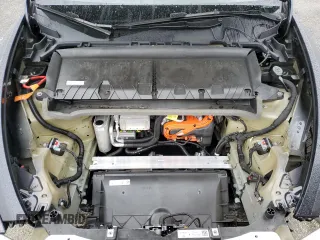 2024 Tesla Model Y with VIN 7SAYGDED5RF093410, listed as a Copart auction lot 50557225 with 6,396 mi miles and Salvage Title. Bid and sale history available at DreamBid. Image 14.