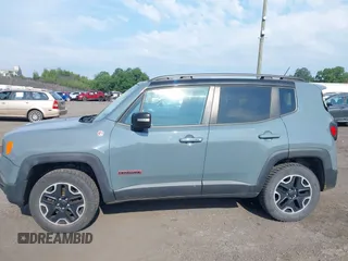 2016 Jeep Renegade Trailhawk z VIN ZACCJBCT8GPC66771, wystawiony jako IAAI lot #42666893 z przebiegiem 69 989 mil mil oraz . Historia ofert i sprzedaży dostępna na DreamBid. Obrazek 14.