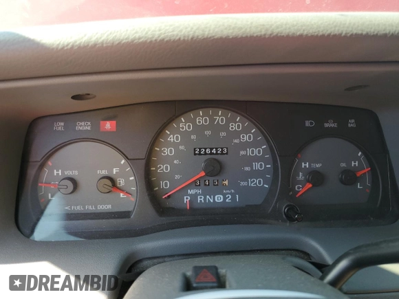 2003 Mercury Grand Marquis GS Convenience with VIN 2MEFM74W83X643500, listed as a Copart auction lot 54777175 with 226,423 mi miles and Salvage Title. Bid and sale history available at DreamBid. Image 9.