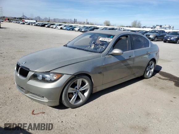 2008 BMW 3 Series 335i with VIN WBAVB77528NH79166, listed as a Copart auction lot 42581265 with 220,221 mi miles and Clean Title. Bid and sale history available at carsss.com. Image 1.