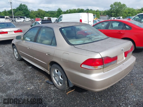2001 Honda Accord EX с VIN 1HGCG16511A029862, выставлен на аукционе IAAI как лот 42446340 с пробегом 348 465 миль миль и . История ставок и продаж доступна на DreamBid. Изображение 3.