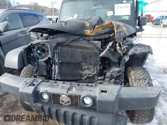 2017 Jeep Wrangler Unlimited Sport with VIN 1C4BJWDG1HL559261, listed as a IAAI auction lot 41367792 with 96,284 mi miles. Bid and sale history available at carsss.com. Image 18.