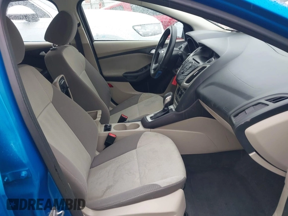 2014 Ford Focus SE z VIN 1FADP3K23EL162634, wystawiony jako IAAI lot #41772913 z przebiegiem 113 405 mil mil oraz . Historia ofert i sprzedaży dostępna na DreamBid. Obrazek 5.