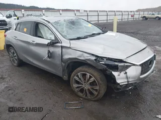 2018 Infiniti QX30 Premium with VIN SJKCH5CR8JA053065, listed as a IAAI auction lot 41667263 with 123,943 mi miles. Bid and sale history available at carsss.com. Image 1.
