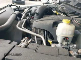 2014 Ram 1500 Express z VIN 1C6RR7FT9ES234888, wystawiony jako IAAI lot #41634424 z przebiegiem 160 272 mil mil oraz . Historia ofert i sprzedaży dostępna na DreamBid. Obrazek 19.