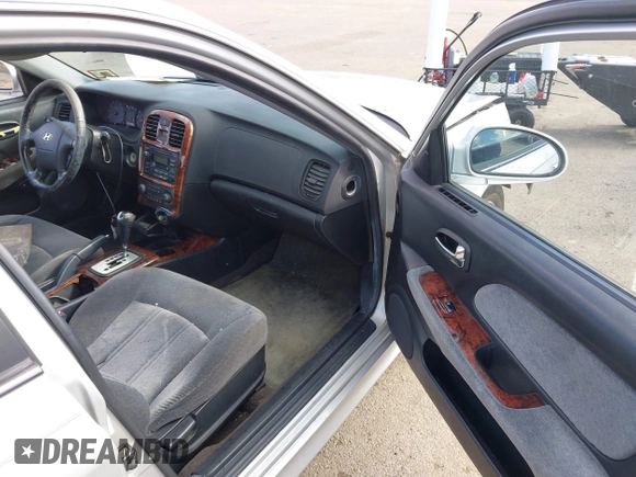 2003 Hyundai Sonata GLS with VIN KMHWF35H23A909117, listed as a IAAI auction lot 41535679 with 149,285 mi miles. Bid and sale history available at carsss.com. Image 5.