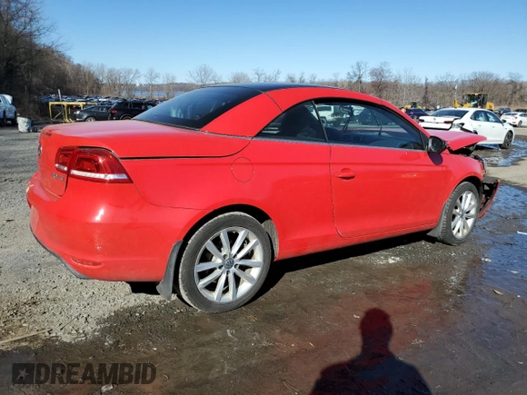 2015 Volkswagen Eos Komfort with VIN WVWBW8AH5FV004387, listed as a Copart auction lot 51046755 with 67,466 mi miles and Salvage Title. Bid and sale history available at DreamBid. Image 3.