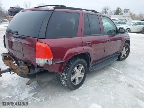 2005 Chevrolet TrailBlazer LT with VIN 1GNDT13S252306051, listed as a IAAI auction lot 41363035 with 239,590 mi miles. Bid and sale history available at carsss.com. Image 4.