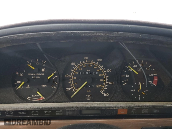 1988 Mercedes-Benz 300 with VIN WDBCA25D0JA371896, listed as a Copart auction lot 76421944 with 119,520 mi miles and Clean Title. Bid and sale history available at DreamBid. Image 9.