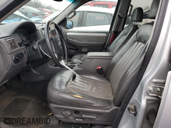 2002 Mercury Mountaineer z VIN 4M2DU86W52UJ12525, wystawiony jako Copart lot #42926725 z przebiegiem 192 281 mil mil oraz Szkoda całkowita • Salvage title. Historia ofert i sprzedaży dostępna na DreamBid. Obrazek 7.