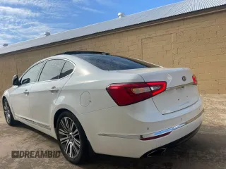 2014 Kia Cadenza Premium with VIN KNALN4D78E5152743, listed as a Copart auction lot 80067094 with 179,850 mi miles and Clean Title. Bid and sale history available at carsss.com. Image 3.