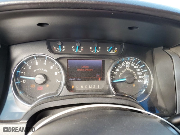 2013 Ford F-150 XL with VIN 1FTFW1CF8DKD41266, listed as a Copart auction lot 43941115 with 178,171 mi miles and Salvage Title. Bid and sale history available at carsss.com. Image 9.