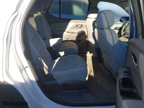 2018 Chevrolet Traverse LT Cloth with VIN 1GNERGKW0JJ116453, listed as a IAAI auction lot 41164082 with 147,152 mi miles. Bid and sale history available at carsss.com. Image 8.