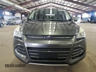 2016 Ford Escape SE with VIN 1FMCU9G9XGUC31657, listed as a Copart auction lot 50541295 with Not Provided miles and Clean Title. Bid and sale history available at DreamBid. Image 5.