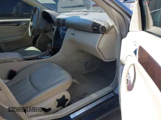 2006 Mercedes-Benz C 280 Luxury with VIN WDBRF54H26A892630, listed as a IAAI auction lot 41733945 with 193,041 mi miles and . Bid and sale history available at DreamBid. Image 5.