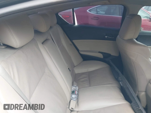 2013 Acura ILX Hybrid Tech Pkg with VIN 19VDE3F75DE300518, listed as a IAAI auction lot 41951546 with 149,618 mi miles. Bid and sale history available at carsss.com. Image 8.