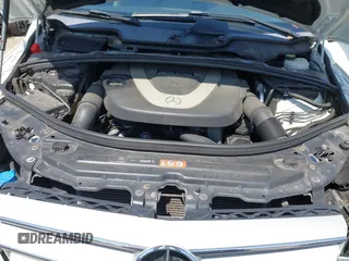 2008 Mercedes-Benz R-Class 3.5L with VIN 4JGCB56E28A084301, listed as a IAAI auction lot 41915069 with 86,667 mi miles. Bid and sale history available at carsss.com. Image 10.