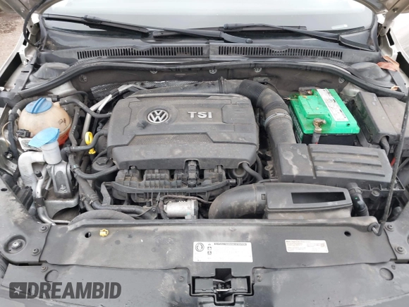 2014 Volkswagen Jetta SE z VIN 3VWD17AJ0EM247843, wystawiony jako IAAI lot #42385042 z przebiegiem 181 994 mil mil oraz . Historia ofert i sprzedaży dostępna na DreamBid. Obrazek 6.