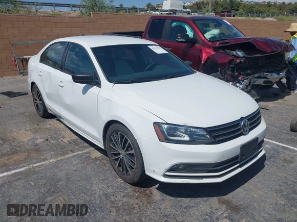 2015 Volkswagen Jetta SE с VIN 3VWD17AJ2FM406556, выставлен на аукционе IAAI как лот 42676945 с пробегом 153 903 миль миль и . История ставок и продаж доступна на DreamBid. Изображение 1.