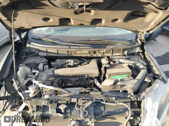 2014 Nissan Rogue SV with VIN 5N1AT2MV5EC805524, listed as a IAAI auction lot 41296075 with 91,938 mi miles and . Bid and sale history available at carsss.com. Image 10.