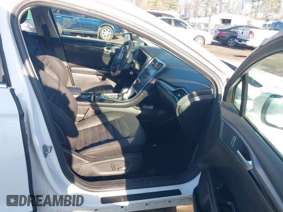 2016 Ford Fusion SE with VIN 3FA6P0H77GR351740, listed as a IAAI auction lot 41854516 with 177,574 mi miles and . Bid and sale history available at DreamBid. Image 5.