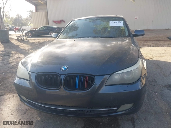2008 BMW 5 Series 535xi with VIN WBANV935X8CZ63661, listed as a IAAI auction lot 41698806 with 156,212 mi miles. Bid and sale history available at carsss.com. Image 6.