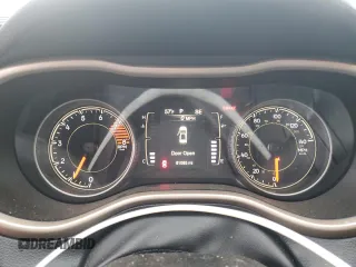 2017 Jeep Cherokee Altitude z VIN 1C4PJMASXHW657724, wystawiony jako Copart lot #50106485 z przebiegiem 81 085 mil mil oraz Szkoda całkowita • Salvage title. Historia ofert i sprzedaży dostępna na DreamBid. Obrazek 9.