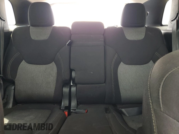 2017 Jeep Cherokee Sport с VIN 1C4PJLAB2HW641088, выставлен на аукционе Copart как лот 53903025 с пробегом 141 740 миль миль и Списание • Salvage title. История ставок и продаж доступна на DreamBid. Изображение 10.