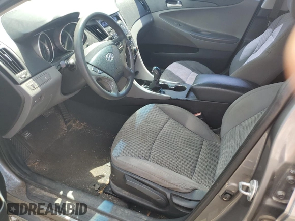 2011 Hyundai Sonata GLS z VIN 5NPEB4AC8BH070884, wystawiony jako Copart lot #61948355 z przebiegiem Nie podano mil oraz Szkoda całkowita • Salvage title. Historia ofert i sprzedaży dostępna na DreamBid. Obrazek 7.