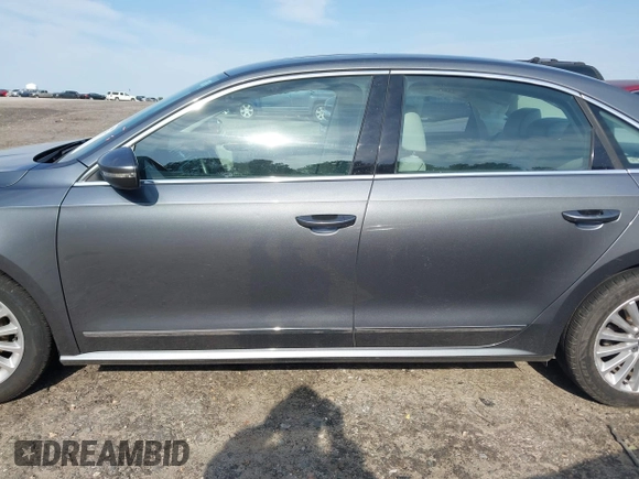 2016 Volkswagen Passat SE z VIN 1VWBS7A39GC048588, wystawiony jako IAAI lot #42024717 z przebiegiem 94 626 mil mil oraz . Historia ofert i sprzedaży dostępna na DreamBid. Obrazek 14.