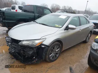 2015 Toyota Camry XLE with VIN 4T1BF1FK5FU925523, listed as a IAAI auction lot 41567775 with 159,086 mi miles. Bid and sale history available at carsss.com. Image 2.