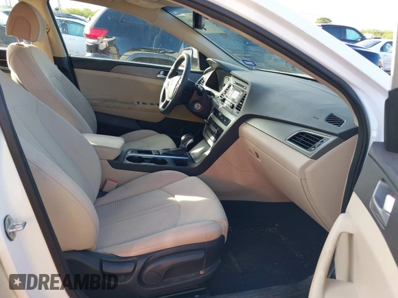 2015 Hyundai Sonata SE z VIN 5NPE24AF7FH020641, wystawiony jako IAAI lot #42368461 z przebiegiem 88 218 mil mil oraz . Historia ofert i sprzedaży dostępna na DreamBid. Obrazek 5.