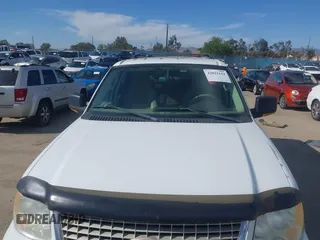 2003 Ford Expedition Eddie Bauer with VIN 1FMFU17LX3LB39801, listed as a IAAI auction lot 42021114 with 151,404 mi miles. Bid and sale history available at carsss.com. Image 6.