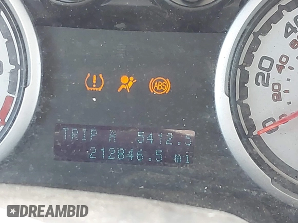 2011 Ford Focus SE with VIN 1FAHP3FN9BW132599, listed as a IAAI auction lot 42056339 with 212,846 mi miles and . Bid and sale history available at DreamBid. Image 12.