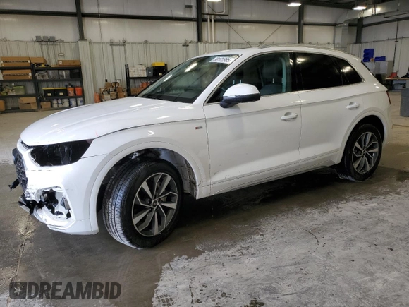 2023 Audi Q5 S line Premium Plus z VIN WA1EAAFY7P2027291, wystawiony jako Copart lot #58101365 z przebiegiem 53 473 mil mil oraz Szkody całkowita. Historia ofert i sprzedaży dostępna na DreamBid. Obrazek 1.