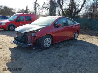 2020 Toyota Prius L Eco with VIN JTDKARFU3L3122388, listed as a IAAI auction lot 41649358 with 30,945 mi miles. Bid and sale history available at carsss.com. Image 20.