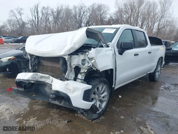 2020 Chevrolet Silverado 1500 Custom with VIN 3GCUYBEF8LG215676, listed as a IAAI auction lot 41572035 with 146,540 mi miles. Bid and sale history available at carsss.com. Image 2.