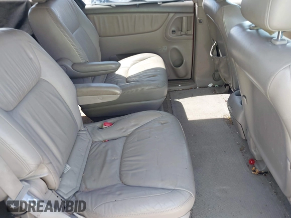 2004 Toyota Sienna XLE with VIN 5TDZA22C04S002891, listed as a IAAI auction lot 42169728 with 245,976 mi miles. Bid and sale history available at carsss.com. Image 8.