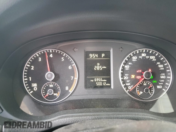2015 Volkswagen Passat Limited Edition with VIN 1VWAT7A30FC009315, listed as a Copart auction lot 61481785 with 50,012 mi miles and Salvage title. Bid and sale history available at DreamBid. Image 9.