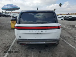 2025 Rivian R1S Adventure z VIN 7PDSGBBA1SN051768, wystawiony jako Copart lot #43838115 z przebiegiem 4875 mil mil oraz Szkoda całkowita • Salvage title. Historia ofert i sprzedaży dostępna na DreamBid. Obrazek 6.
