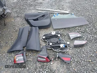 2018 Tesla Model 3 Long Range Battery z VIN 5YJ3E1EB2JF087823, wystawiony jako IAAI lot #41903609 z przebiegiem 69 749 mil mil oraz . Historia ofert i sprzedaży dostępna na DreamBid. Obrazek 12.