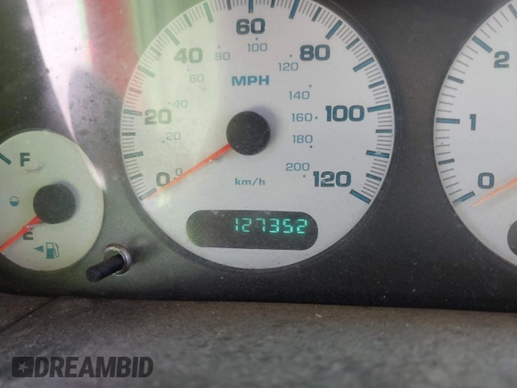 2001 Dodge Caravan Sport with VIN 2B4GP44371R357363, listed as a IAAI auction lot 42051708 with 127,352 mi miles and . Bid and sale history available at carsss.com. Image 7.