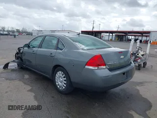 2008 Chevrolet Impala LS z VIN 2G1WB58K081266151, wystawiony jako IAAI lot #41824533 z przebiegiem 151 039 mil mil oraz . Historia ofert i sprzedaży dostępna na DreamBid. Obrazek 3.